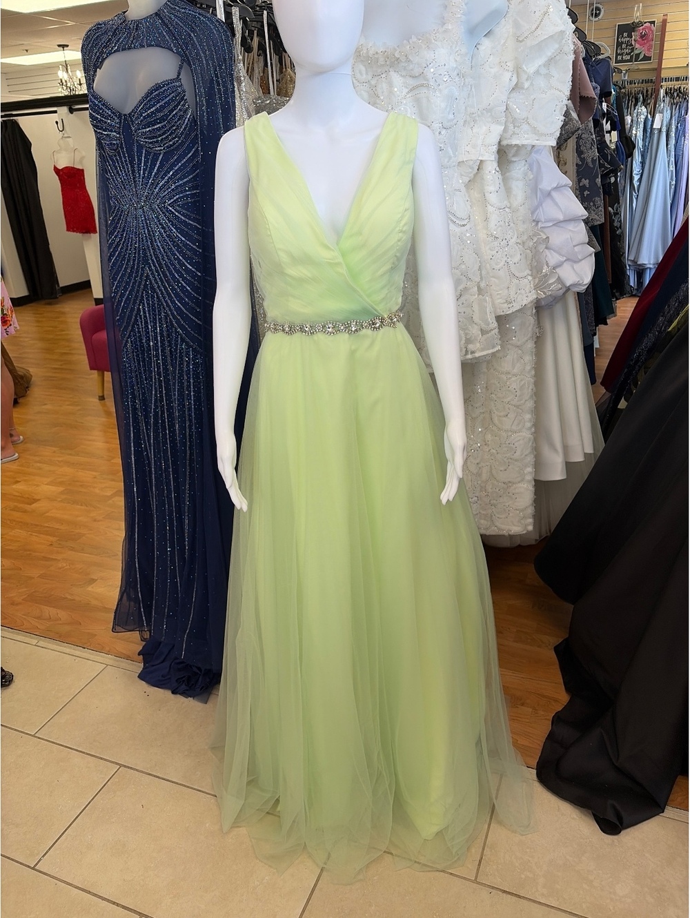 Elegant Light Green V-Neck Long Evening Dress with Beaded Waist